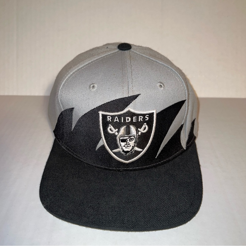 Vintage Mitchell & Ness Raiders Logo Sharktooth Snapback Hat Cap NFL Football